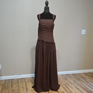 Elegant Brown Sleeveless Dress